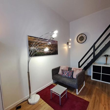 Studio Cosy Entierement Renove A Deux Pas De Lyon Fontaines-sur-Saone Kültér fotó