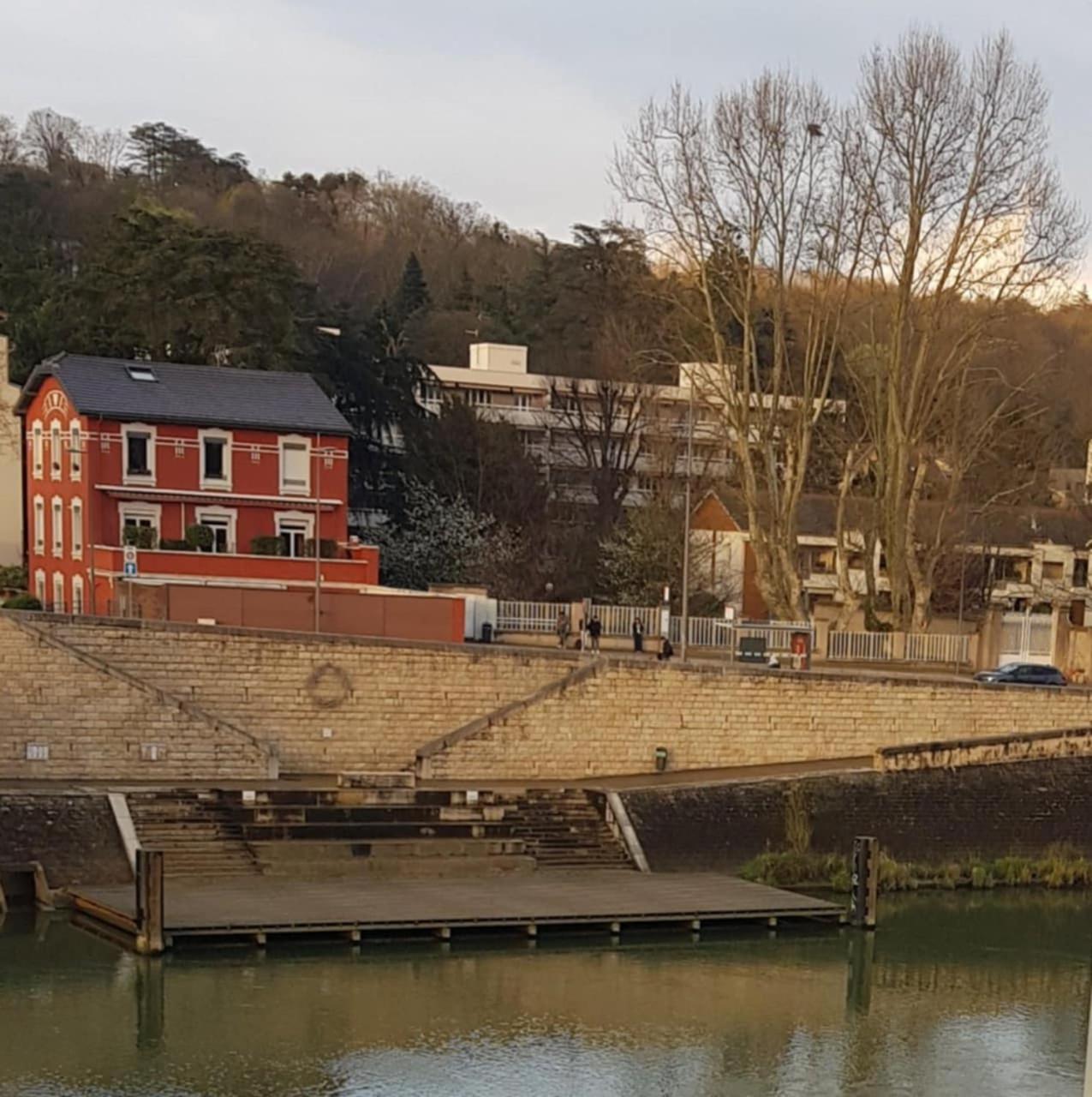 Studio Cosy Entierement Renove A Deux Pas De Lyon Fontaines-sur-Saone Kültér fotó